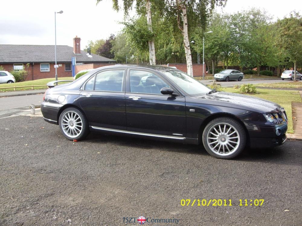 MG ZT Anthercite Black 2.5 190