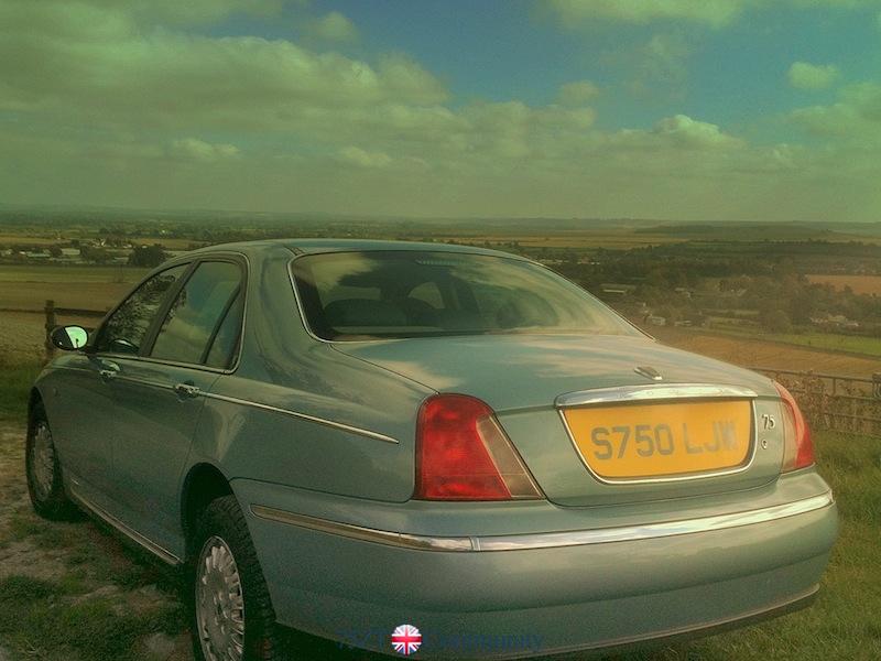 Rover75 V6 Overlooking Roundway Downs Devizes